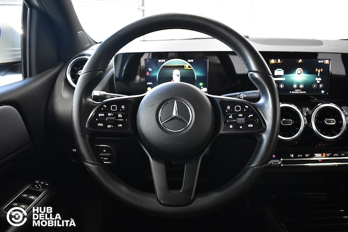 MERCEDES-BENZ B 180 d Automatic Sport